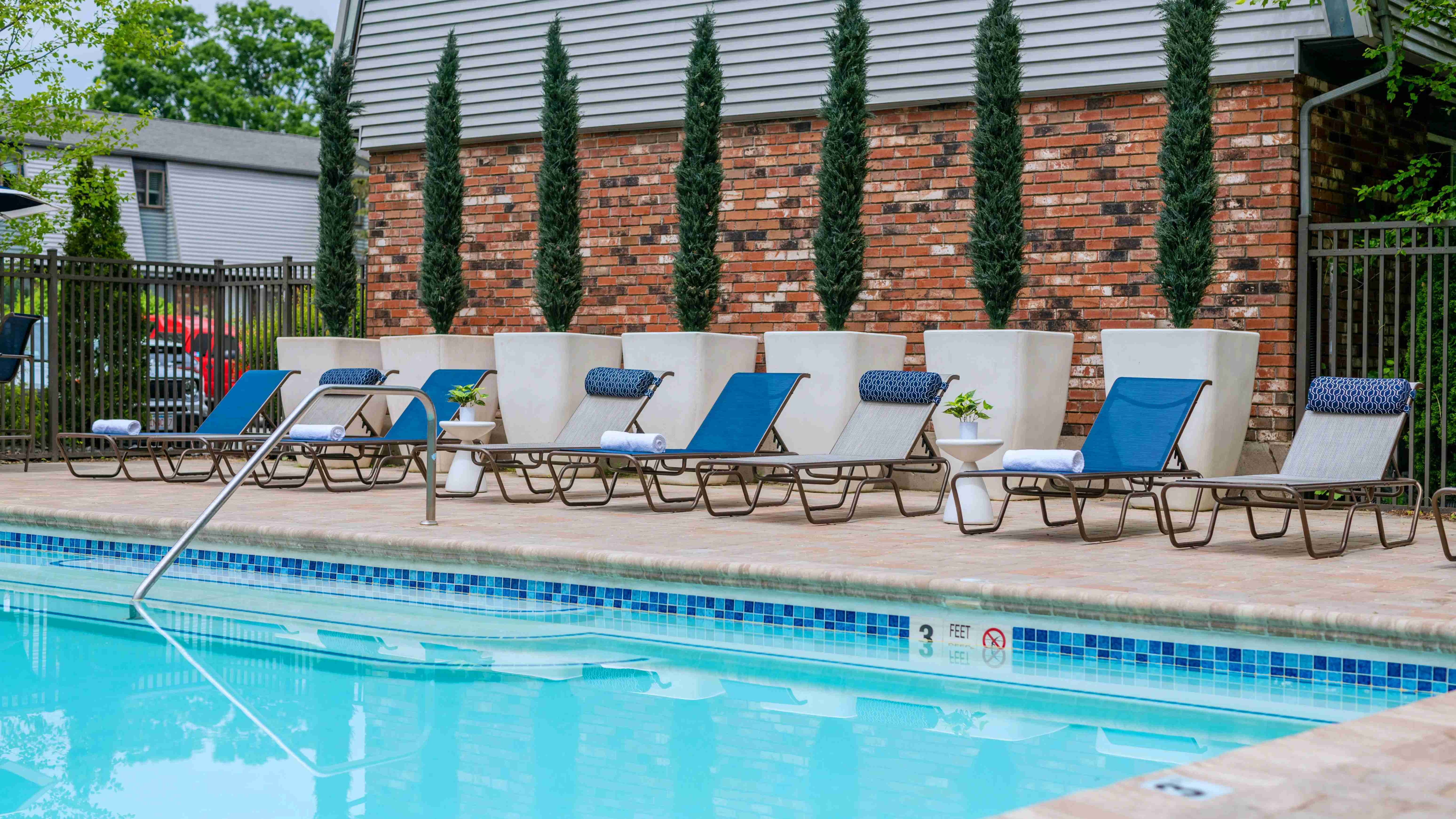 Soak in the sun from one of our poolside loungers and enjoy the serenity of our sparkling swimming pool.