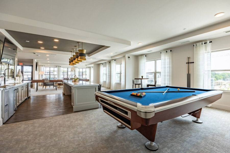 Ayla on Krog Image 12