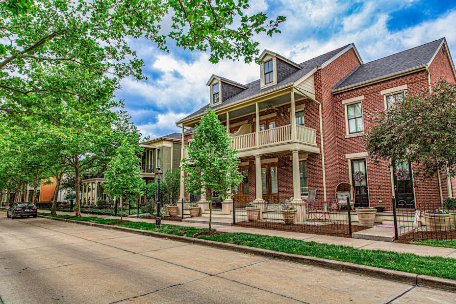 French District Villas Image 3