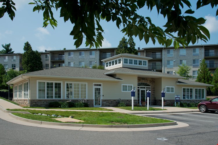 Crystal Woods Image 2