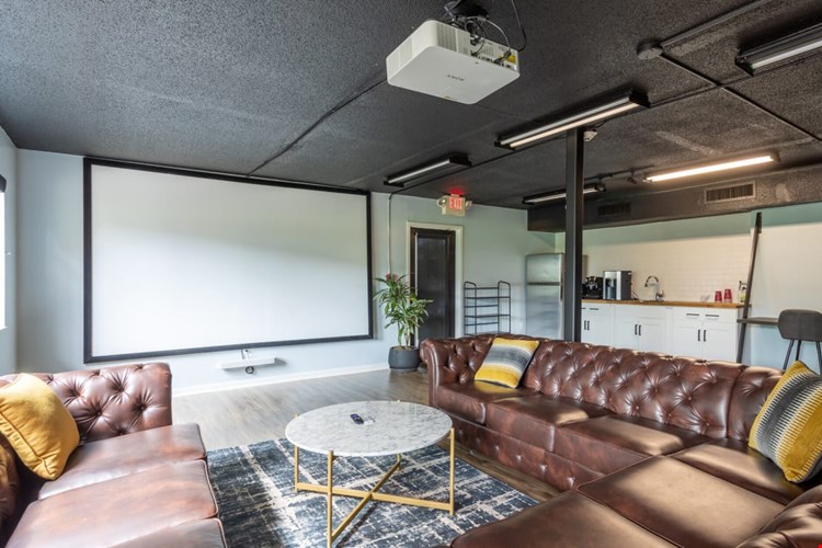 Capital Flats Image 2