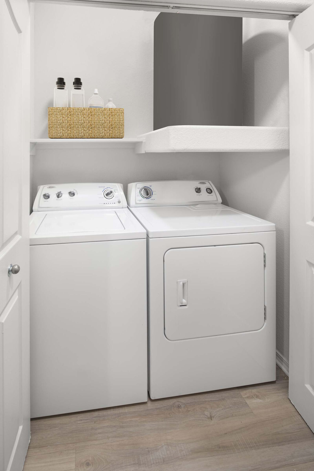 Camden Copper Square Image 15