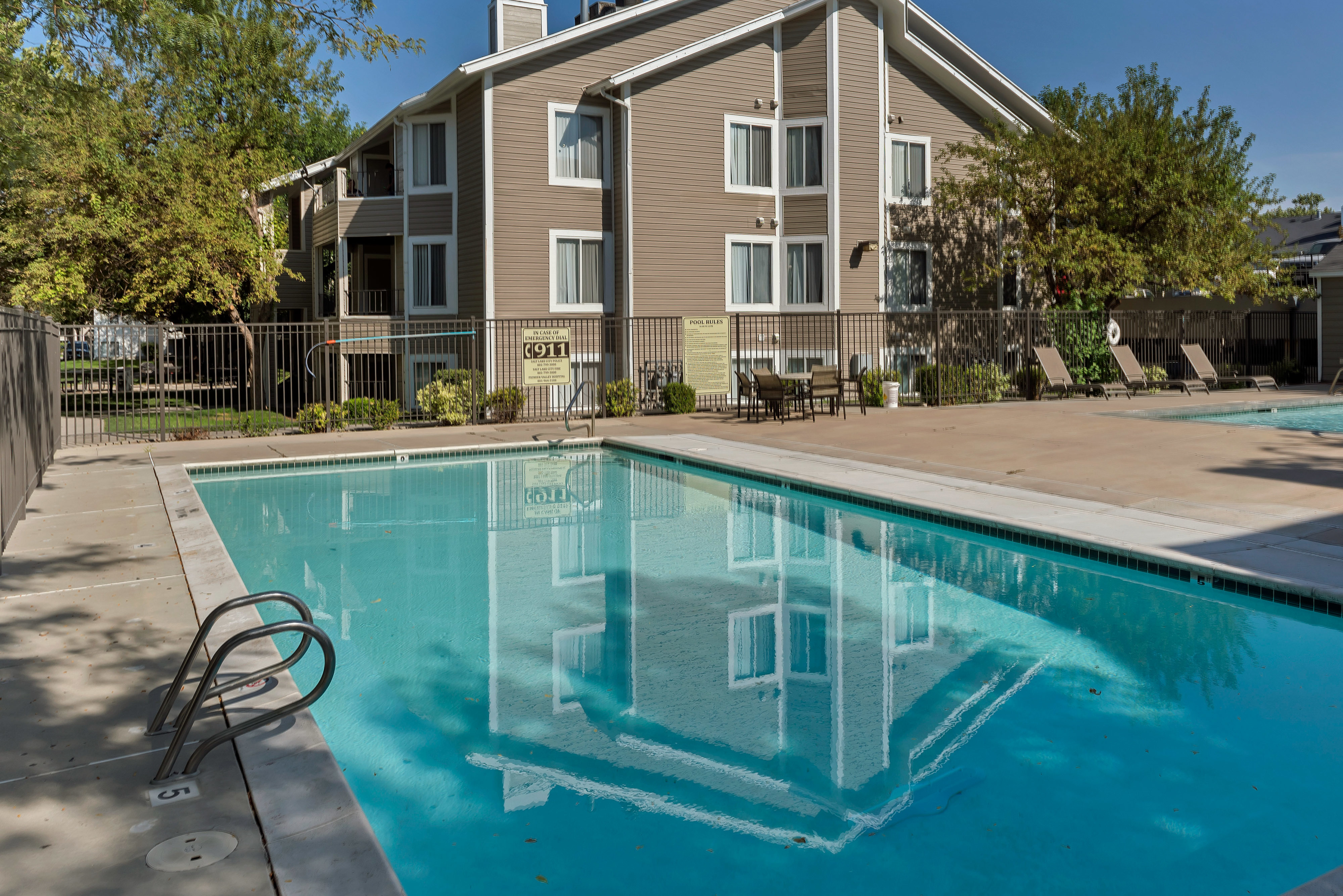 Seasons at Pebble Creek Apartment Homes Image 4