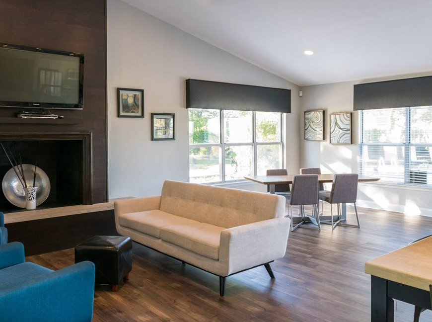 Skyridge Club Apartments Image 11