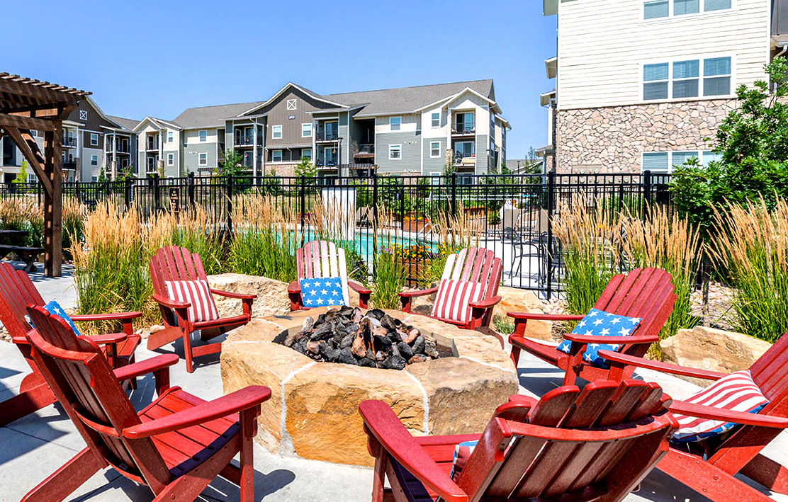 Bucking Horse Apartments Image 21