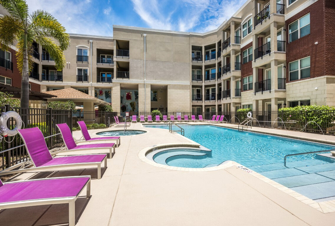 Varela Westshore Apartments Image 4