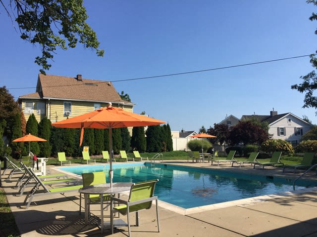 Southwood Square Image 2