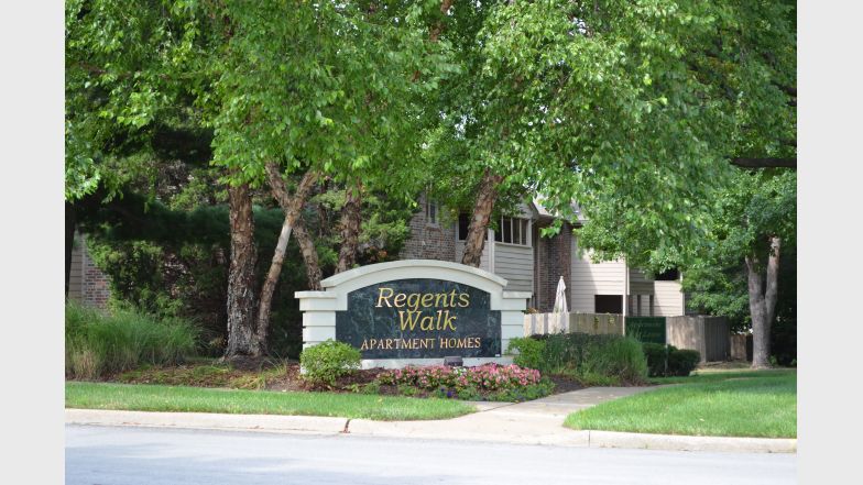 Regents Walk Image 2