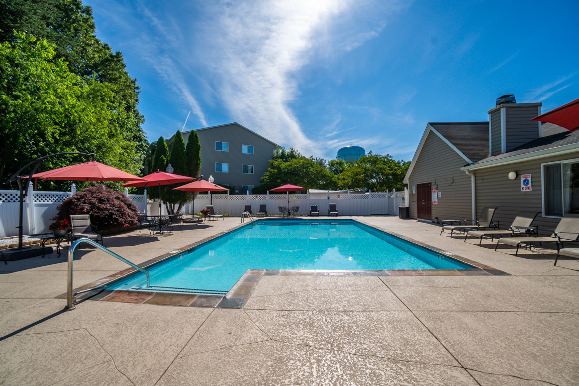 Maplewood Park Apartments Image 1