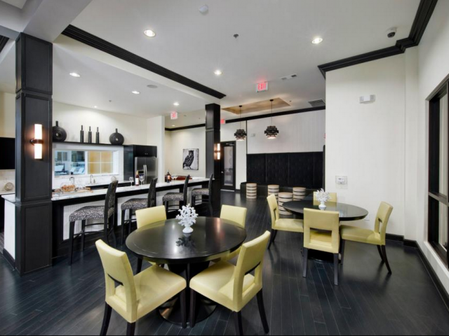Elle of Buckhead Image 6