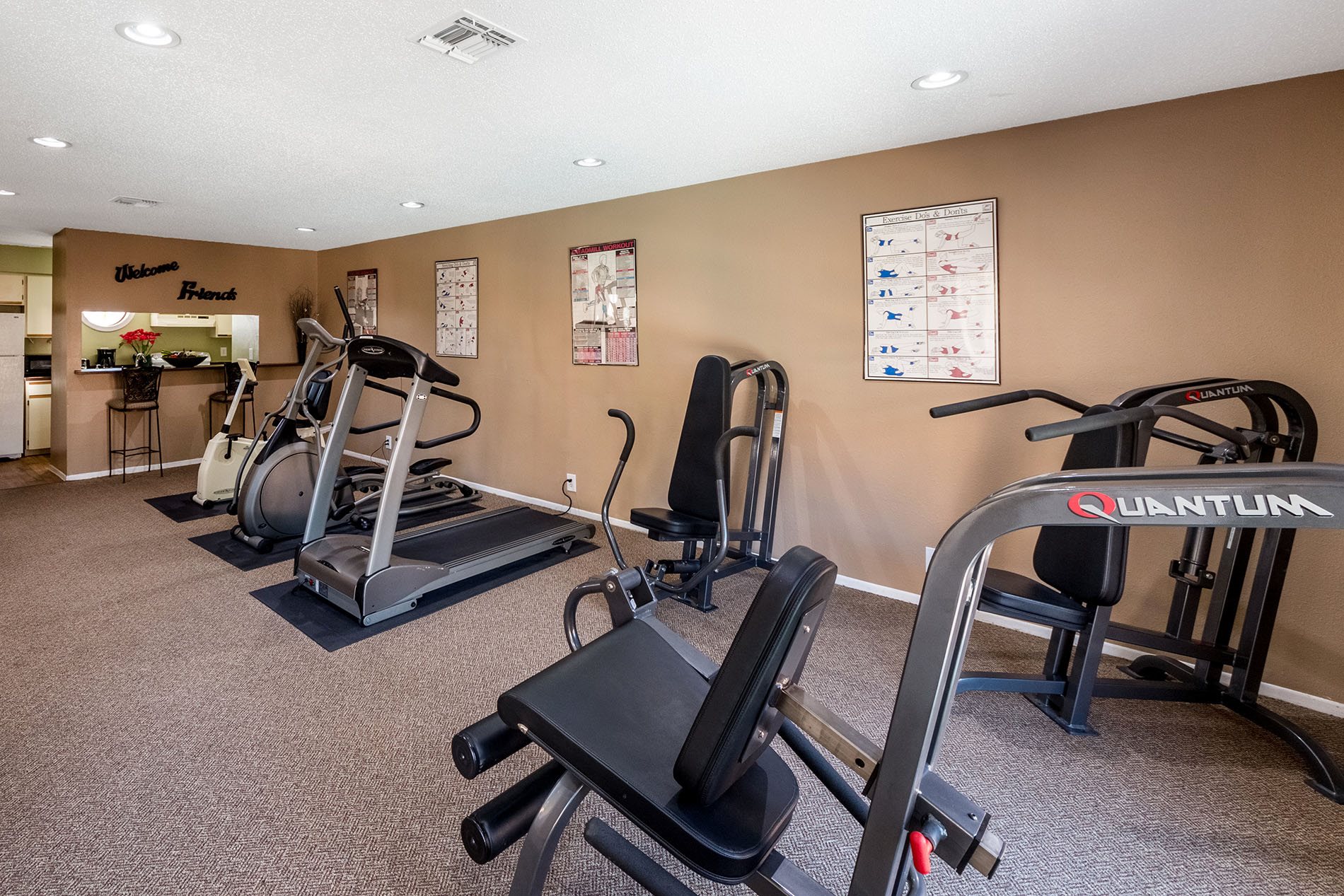 Bandera Crossing Image 6