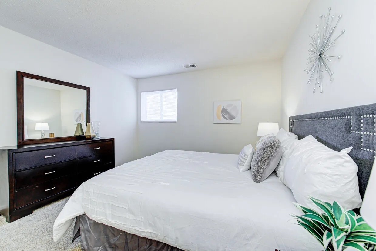 Chateau in the Woods Image 16