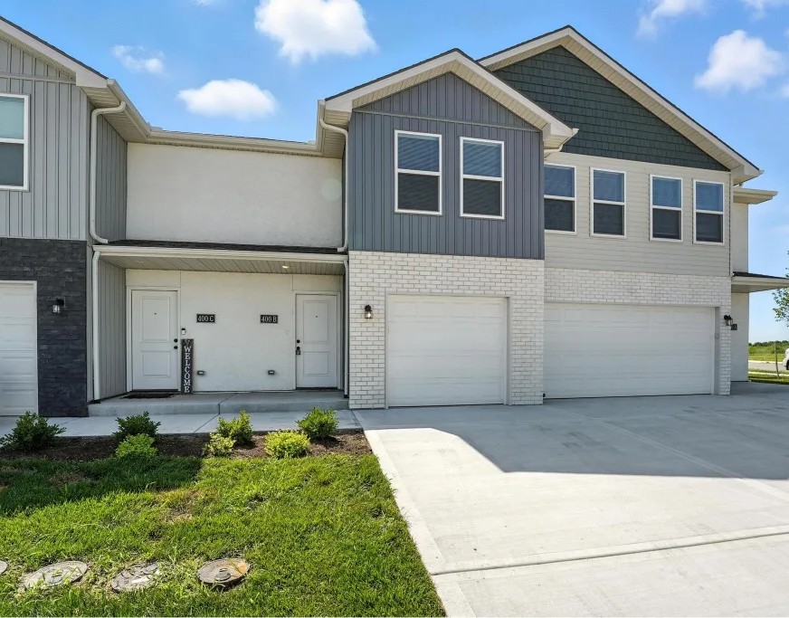 Rustic Heights Image 2