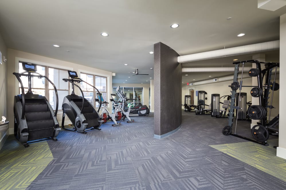 One Metrocenter Image 8