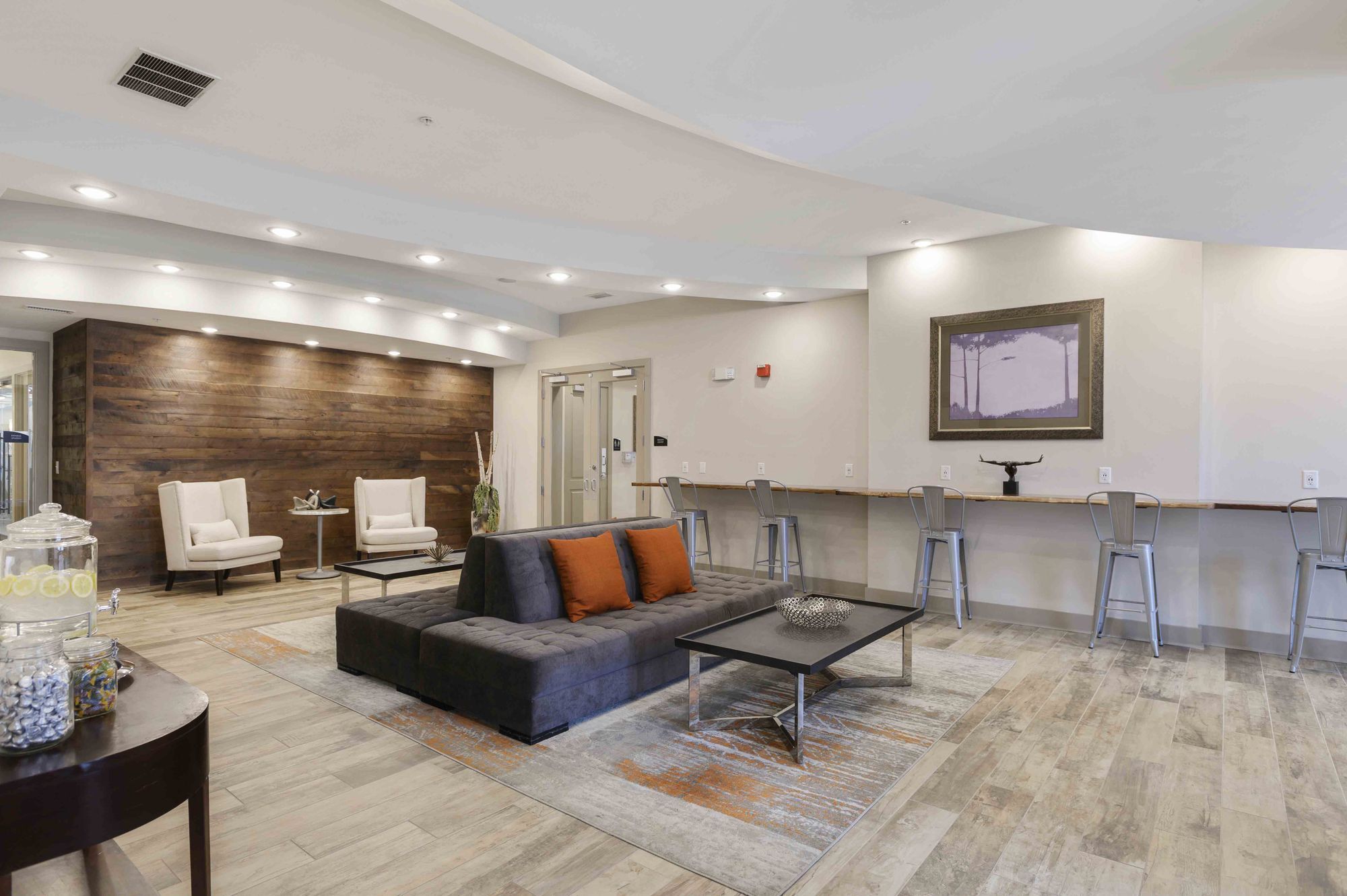 Camden Monument Place Image 29