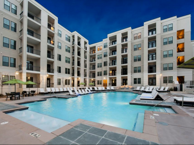 Elle of Buckhead Image 35