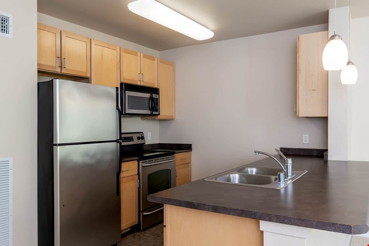 Market Street Village Image 7