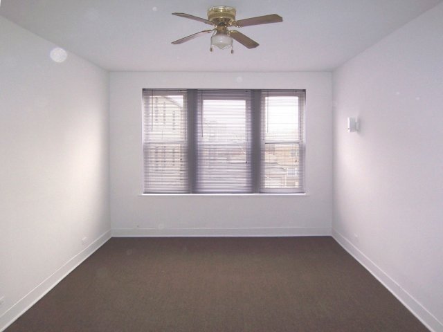 925 E 46th Street Image 4