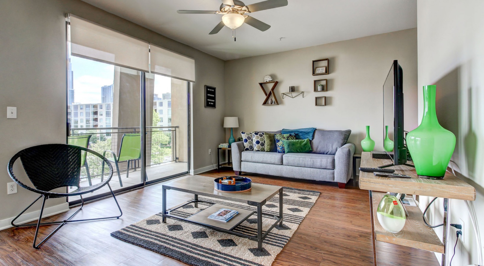 Cole Apartments Image 10