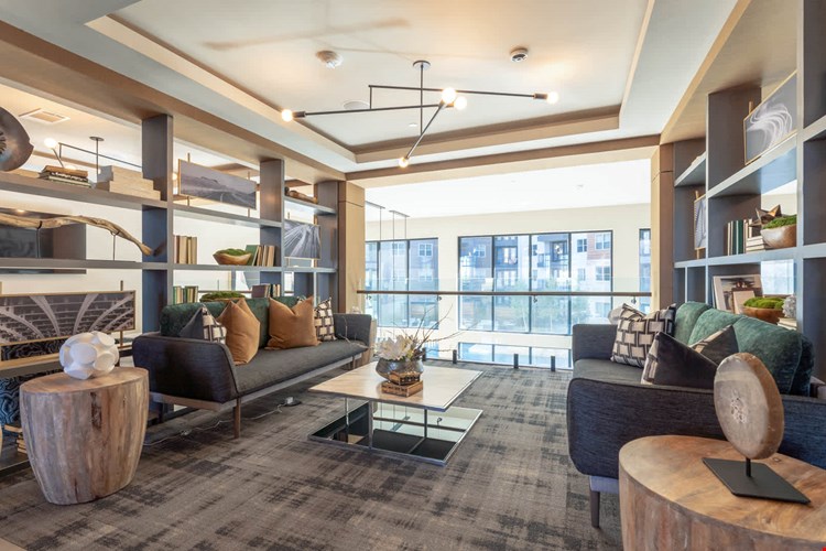 Olivian at the Realm Image 59