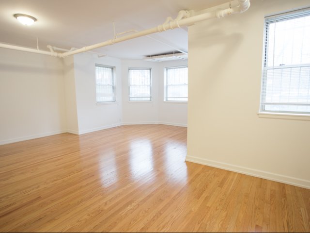 5034-5046 S Woodlawn Avenue Image 20