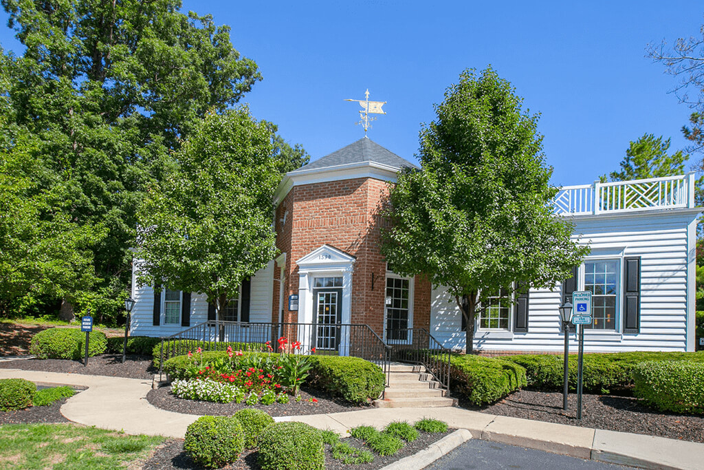 The Residence at Christopher Wren Apartments Image 45