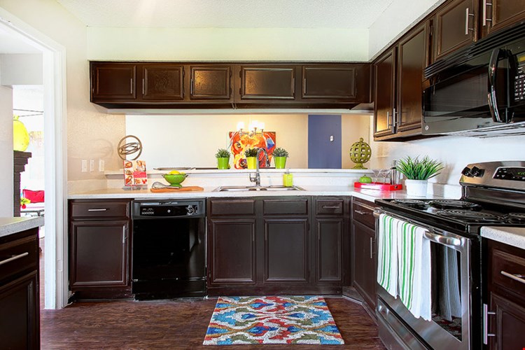 Rio at 1604 Image 16