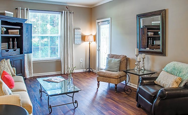 Centerville Manor Image 9