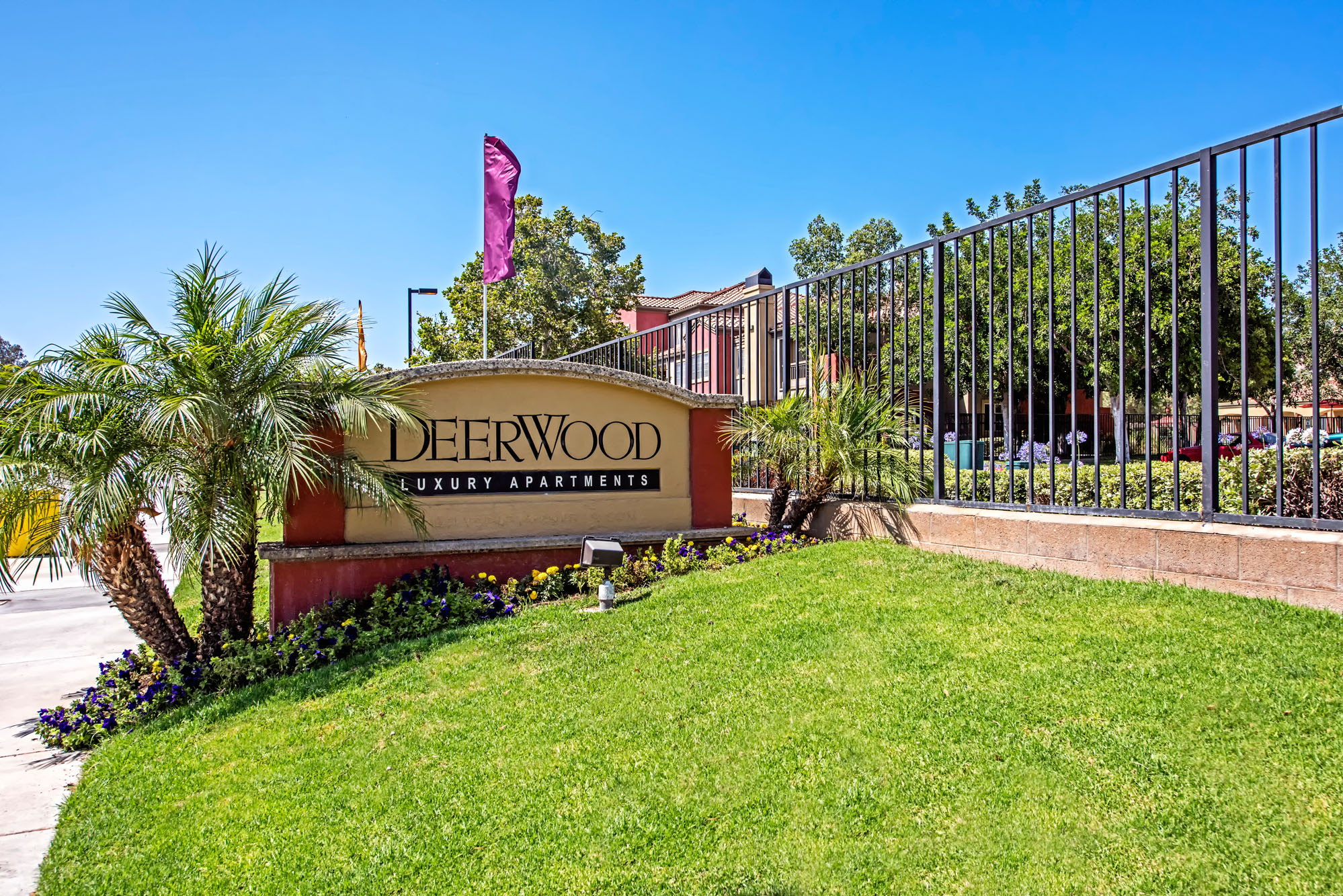 Deerwood Apartments Image 3