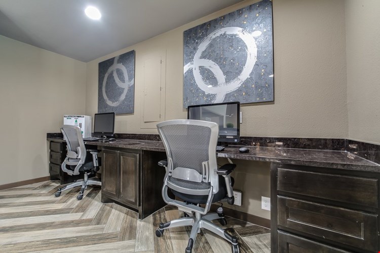 Tuscany Park Image 8