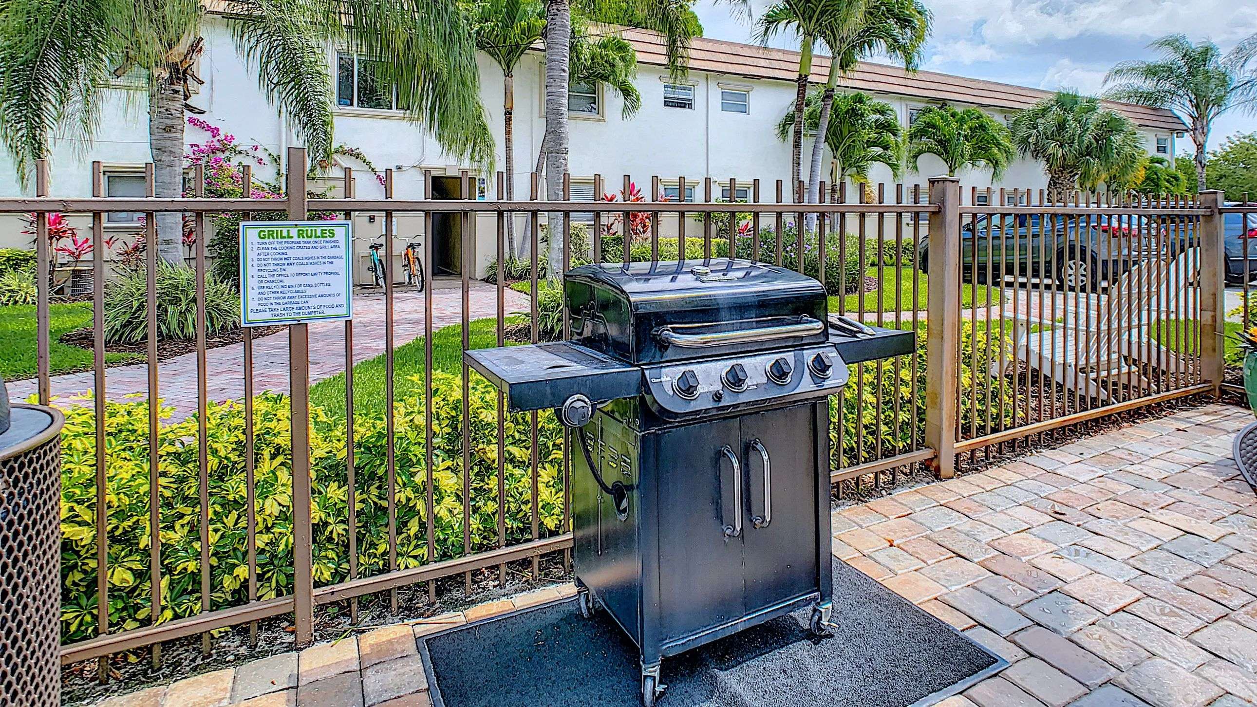 Plan a cookout with family and friends - elevate your gatherings with the ease of our poolside gas grills.