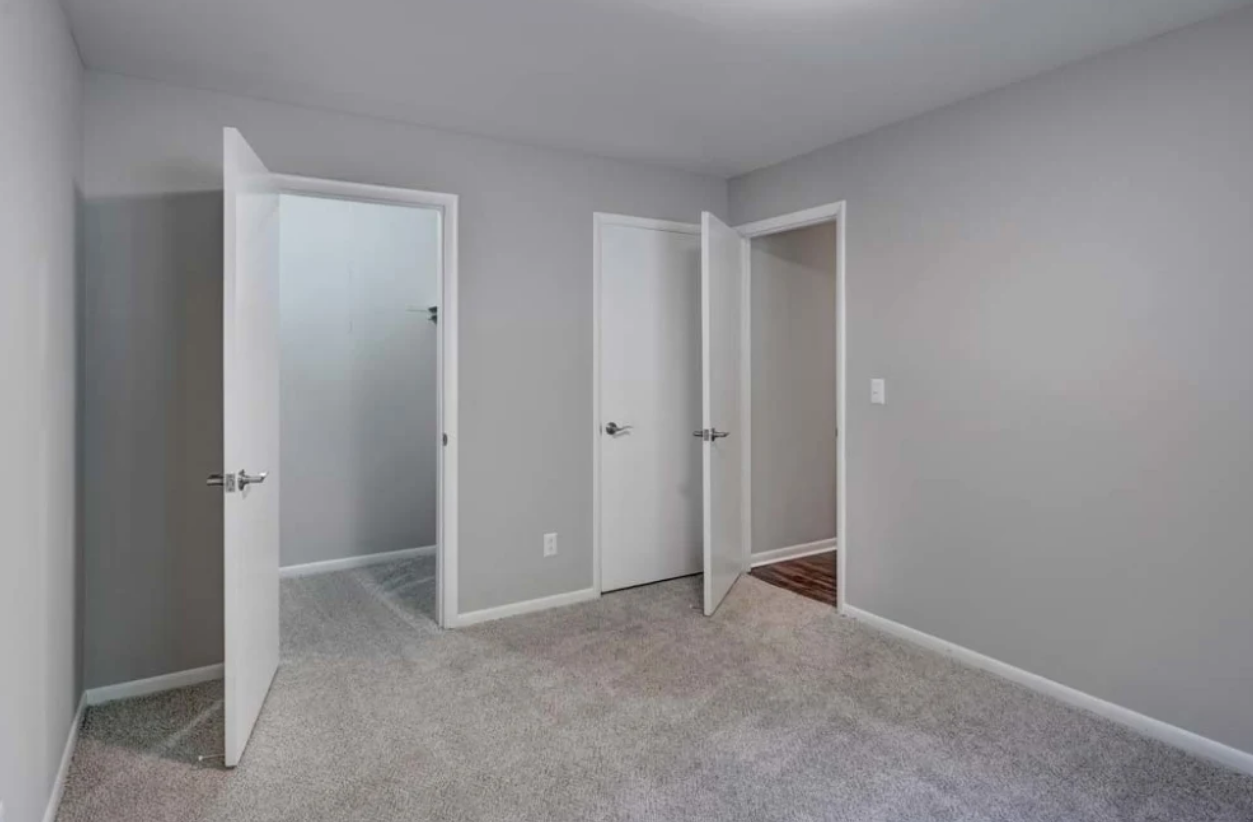 Dublin Plaza Image 4