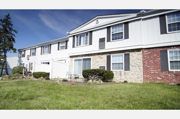 Olmsted Falls Village Image 1