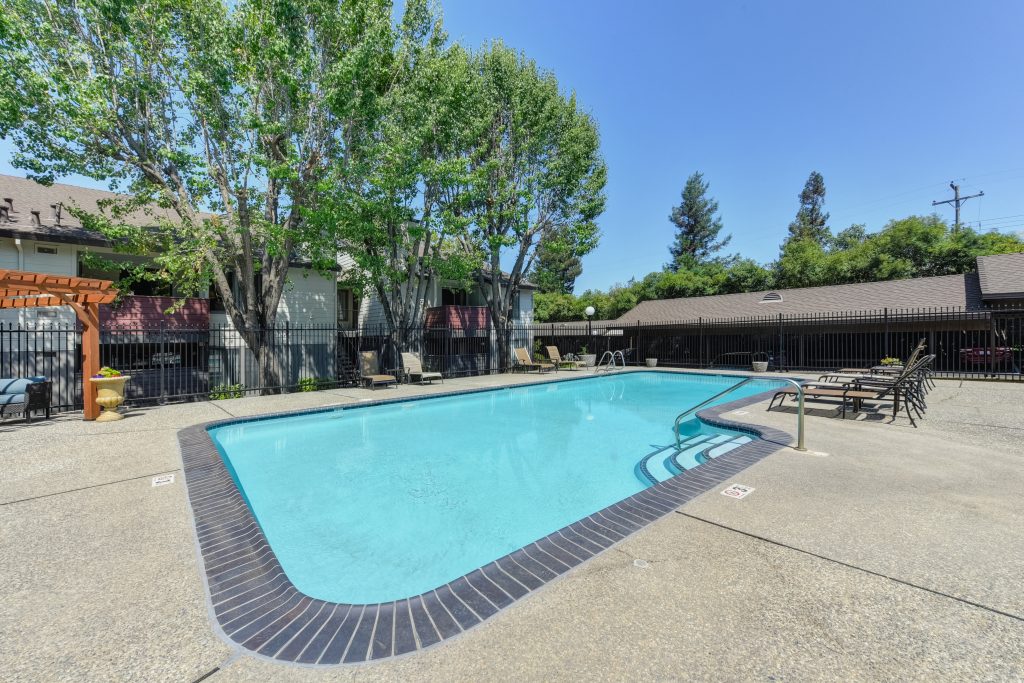 Heritage Oaks Apartments Image 1