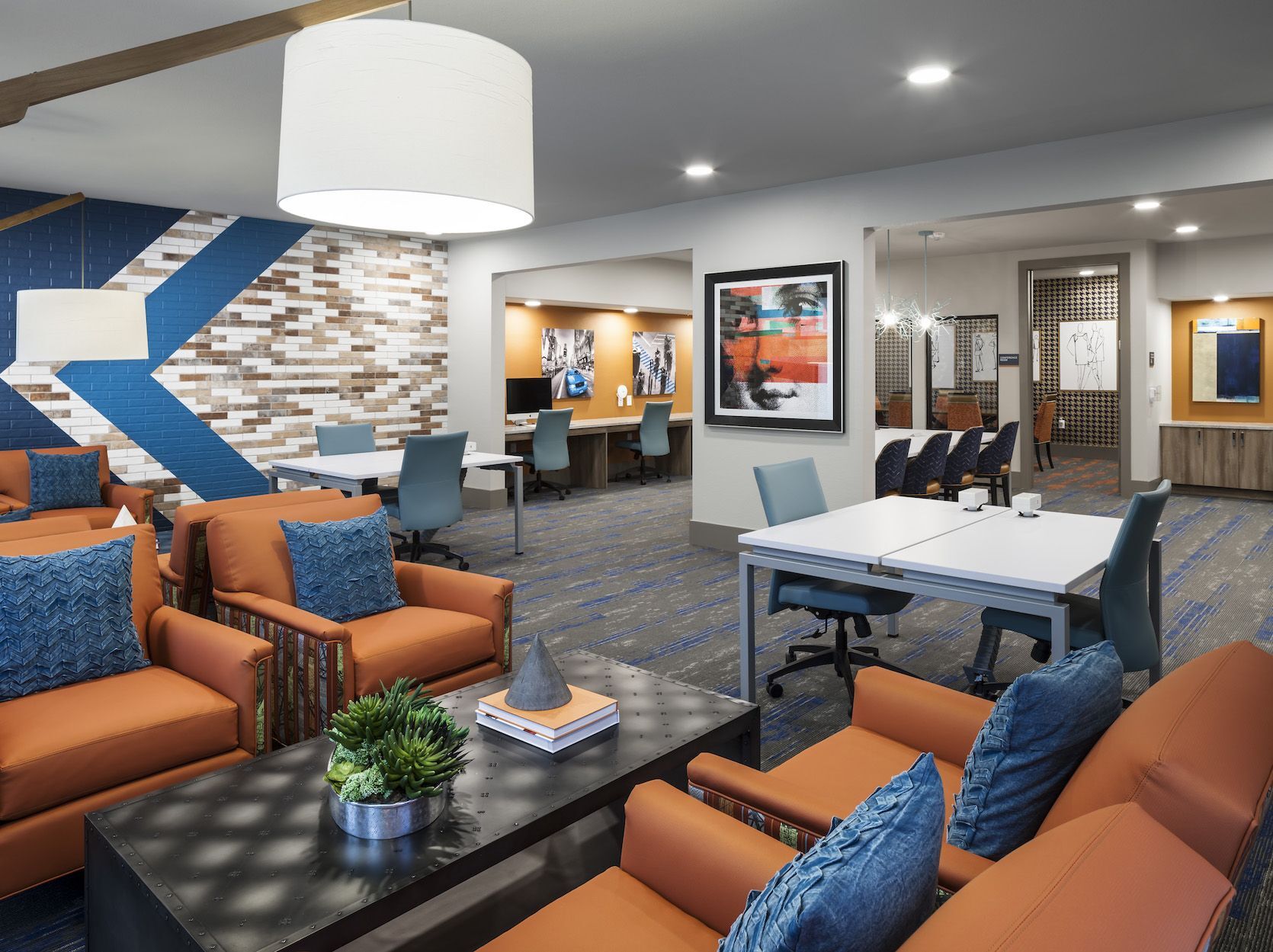 Axiom HUB 121 Image 4