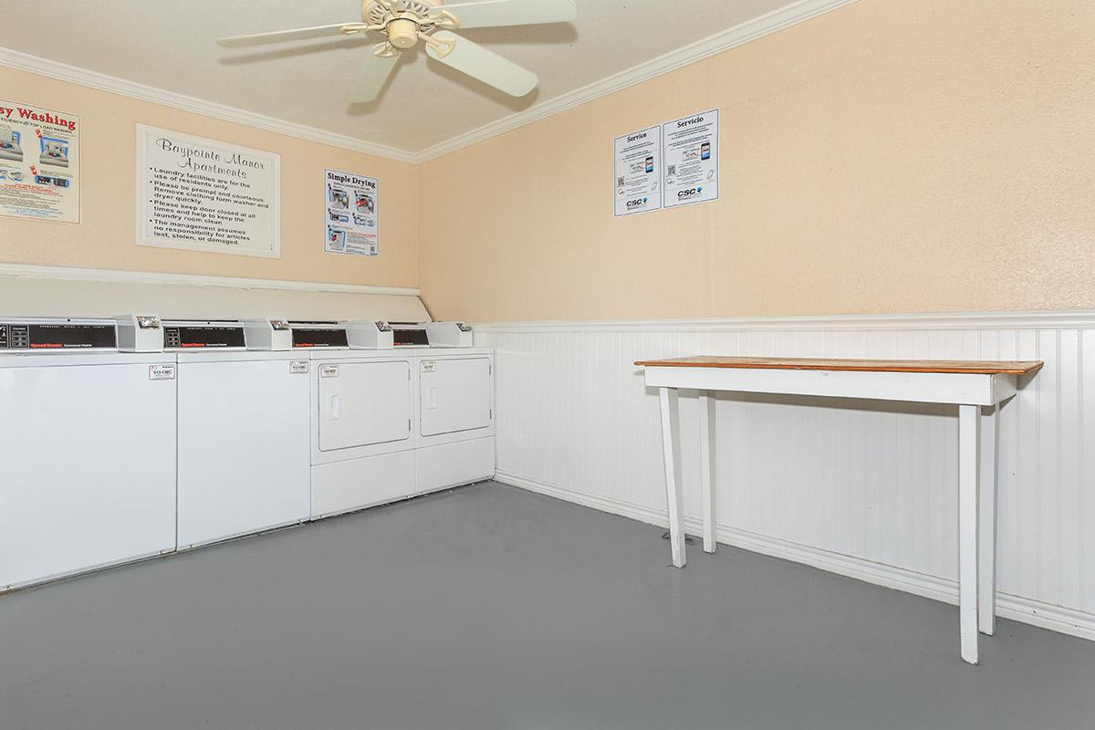 Baypointe Manor Image 5