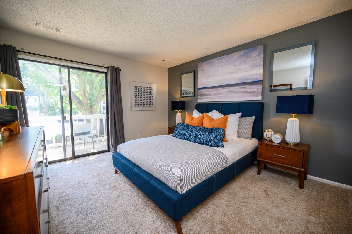 Lyric on Bell Image 10