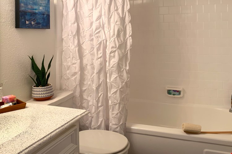 Waters of Winrock Apartments Image 21