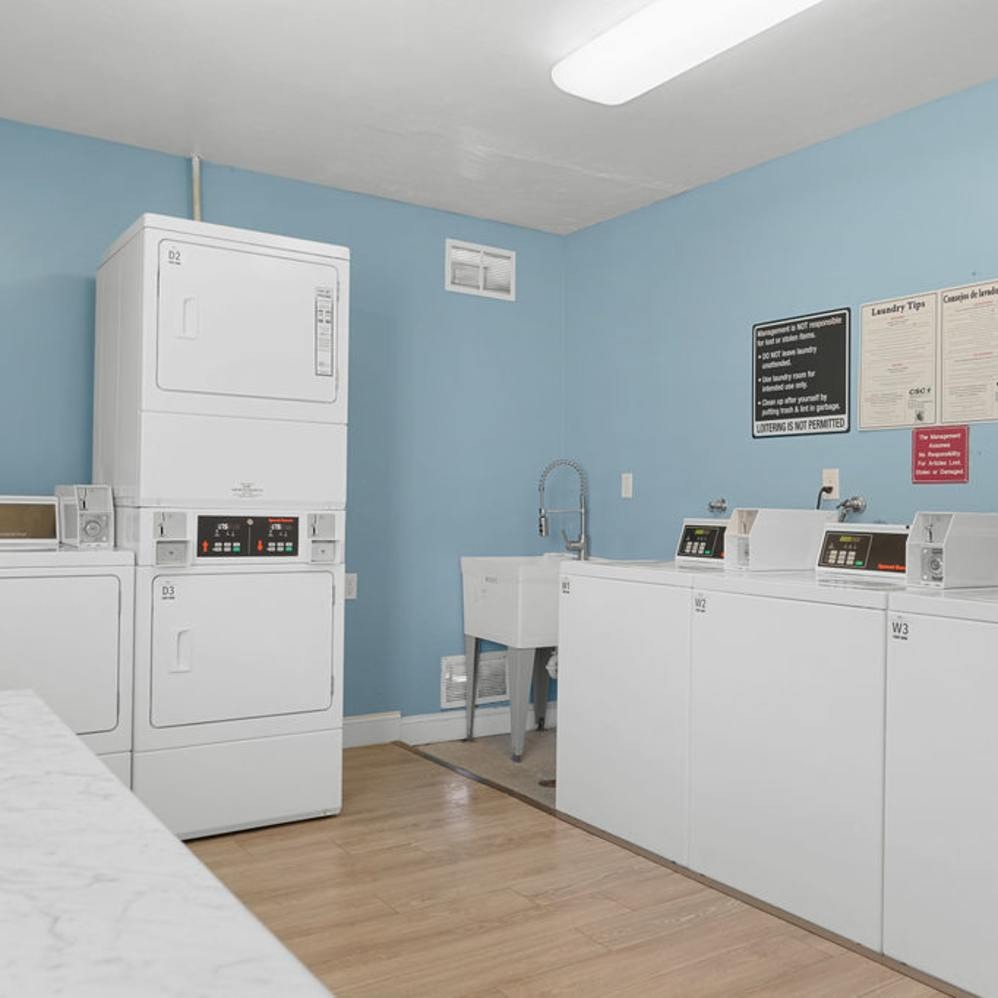 Lincoln Park Apartments Image 9