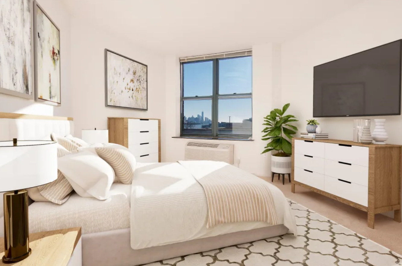 Riverbed at Port Imperial Image 6