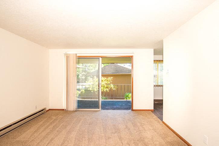 Royal Oaks Apartments Image 24