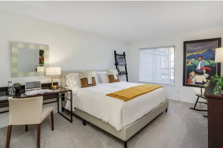 Aldingbrooke Image 13