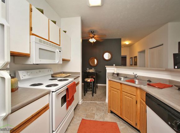 Brownsburg Crossing Image 6