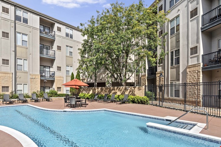 Camden Fairfax Corner Image 20