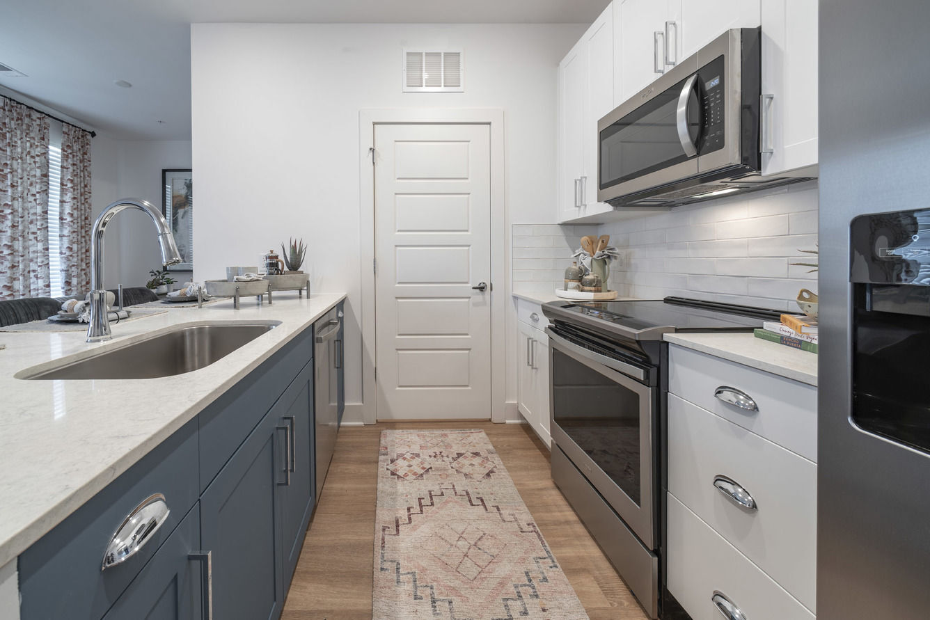 The Collins Apartments Image 14