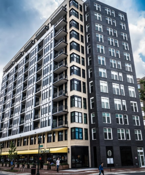 Solaire 7077 Image 2