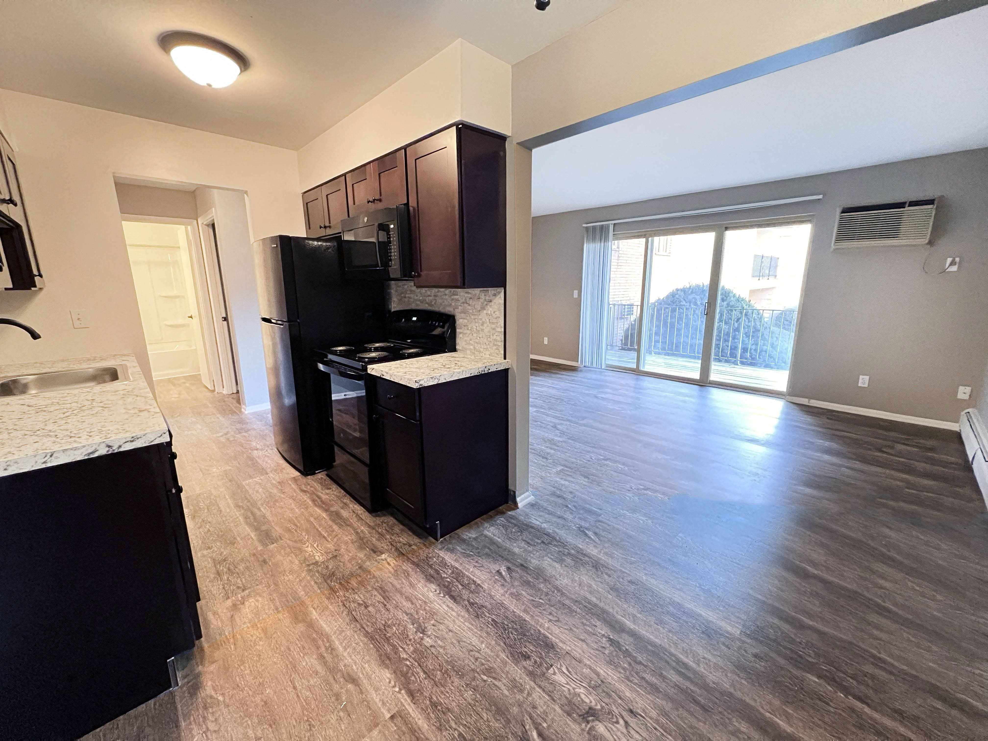 Crown Pointe Apartments Image 40