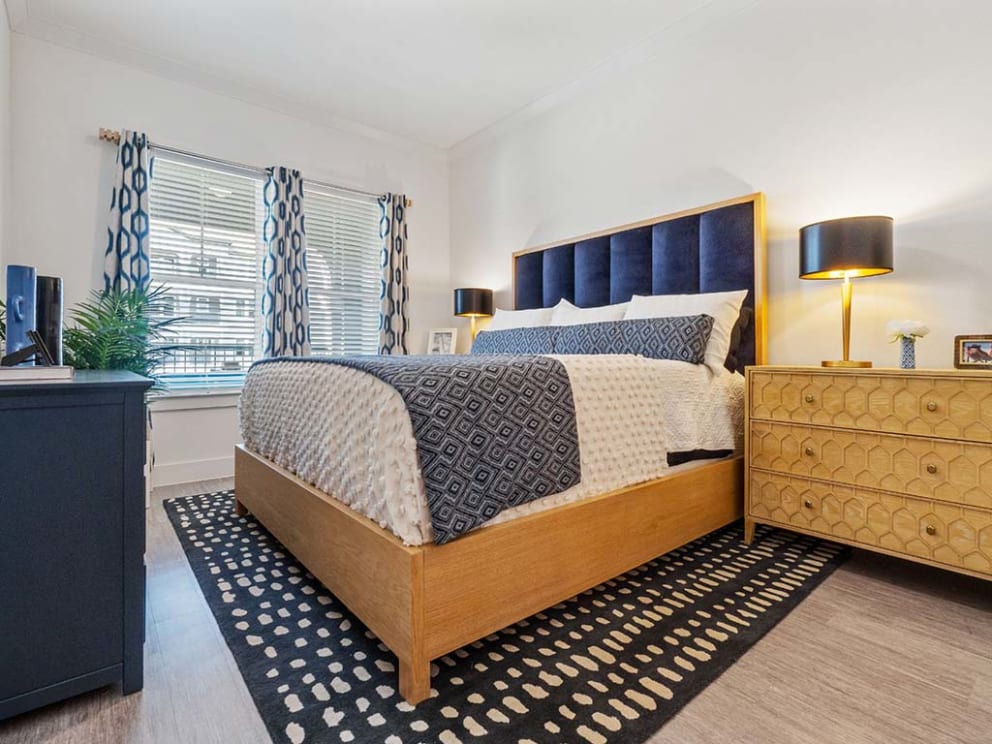 Reveal on the Lake   Image 8