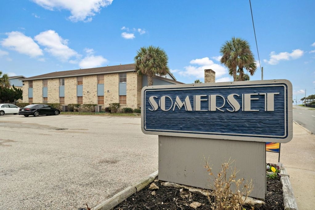 Somerset Village Image 1