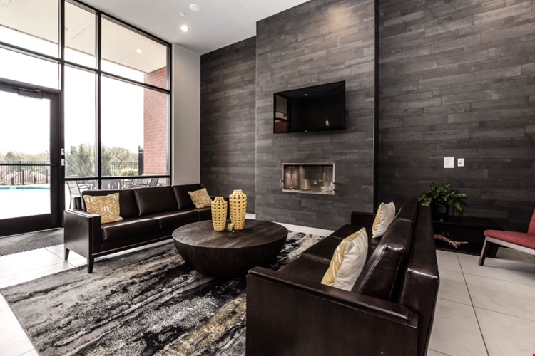 The Residences at the Streets of St Charles Image 8